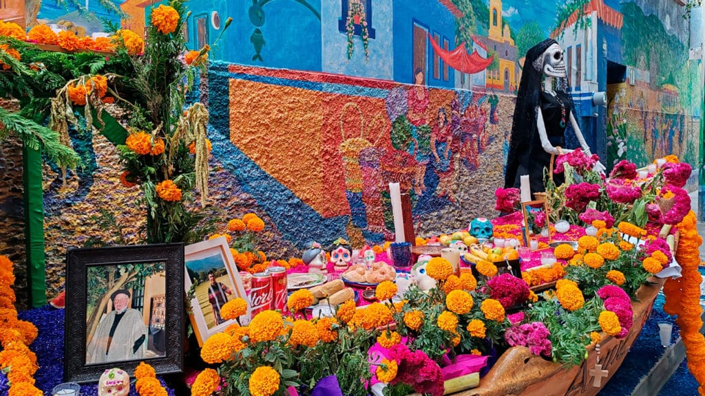 Día de Muertos en Ajijic - Altar de muertos