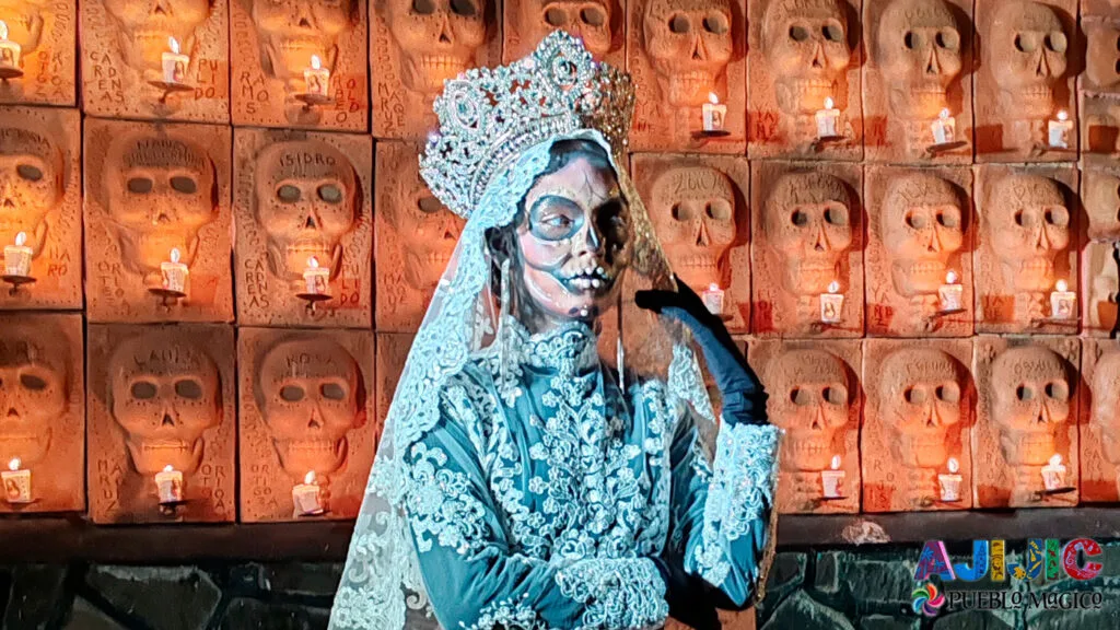 Día de Muertos en Ajijic- Catrina y muro de los muertos